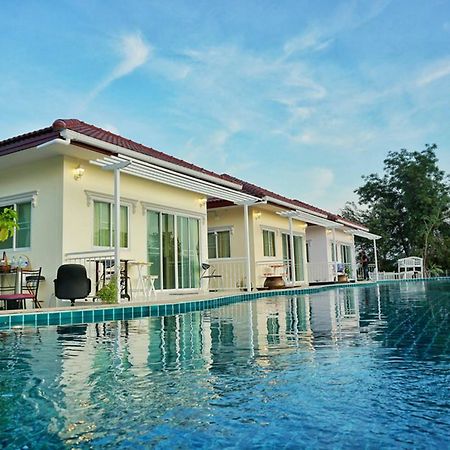 Sky And Water Resort Ча-Ам Экстерьер фото