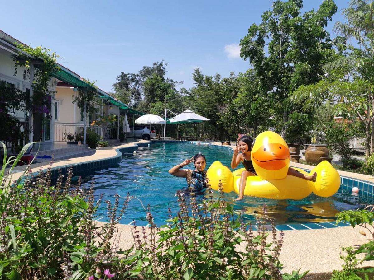 Sky And Water Resort Ча-Ам Экстерьер фото