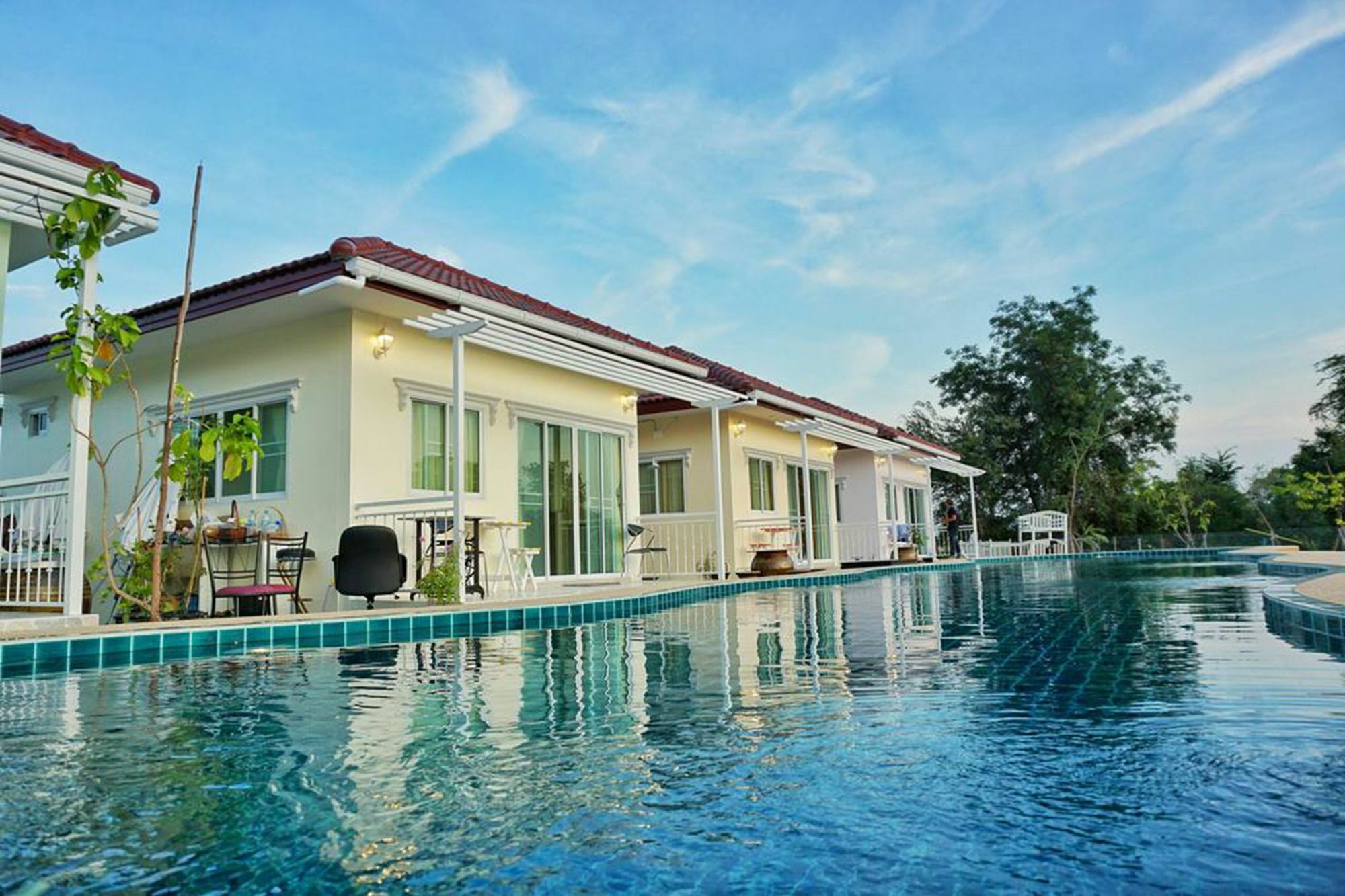 Sky And Water Resort Ча-Ам Экстерьер фото